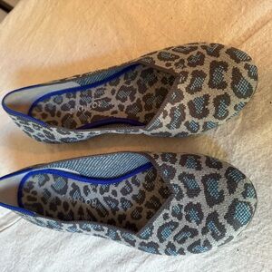 Rothy’s Gray and Blue Leopard Print Flats